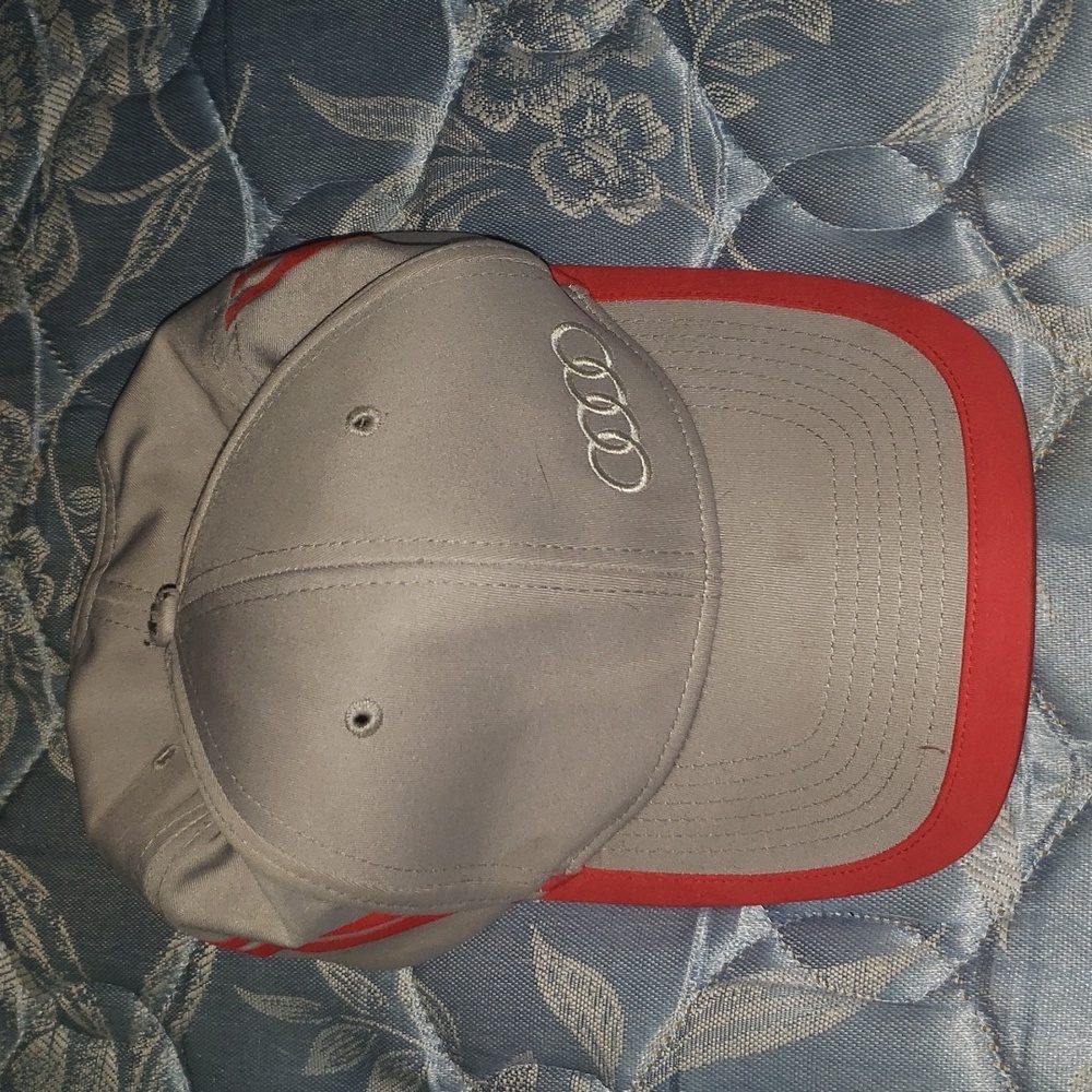 Audi - Picture 4 of 4